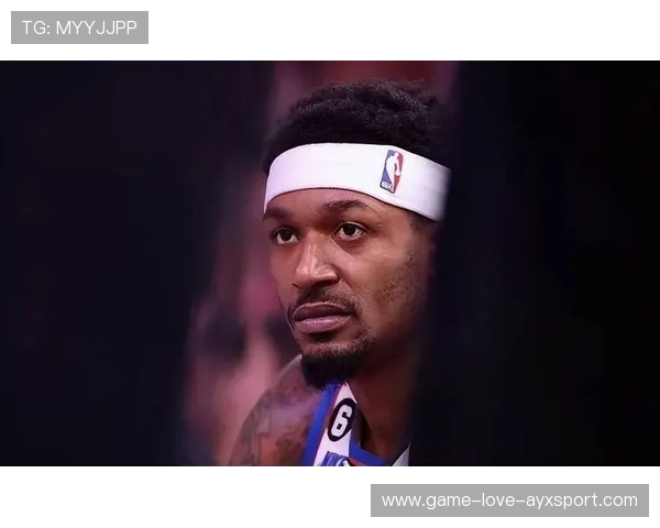 比尔持球组织效率提升,太阳轻松盘活进攻