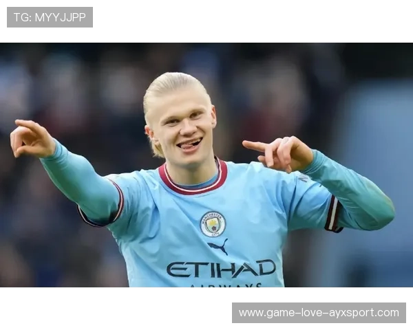 曼城哈兰德单刀推射完成帽子戏法